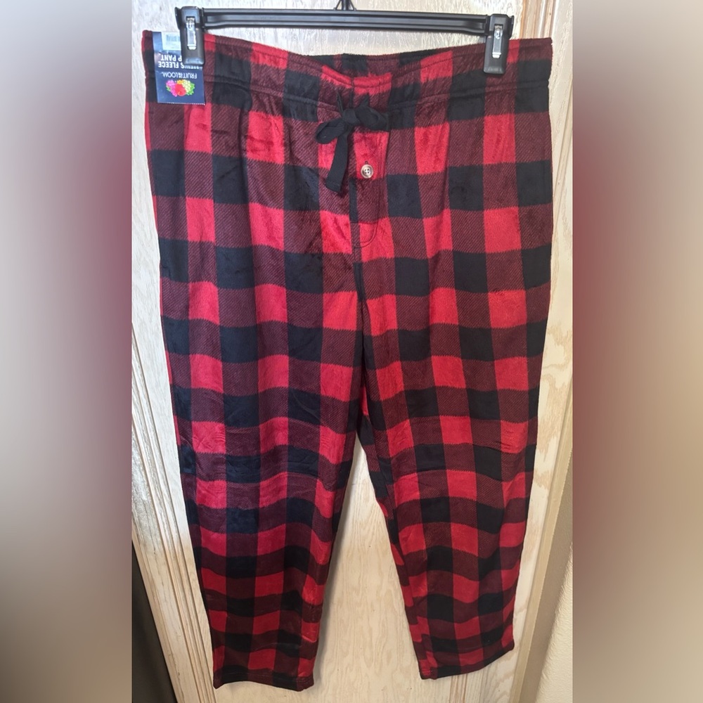 Fruit of the Loom‎ Red and Black Plaid Fleece Sleep Pants